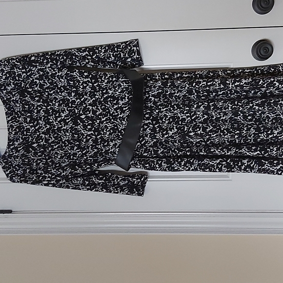 Tahari black and white dress - Picture 4 of 4